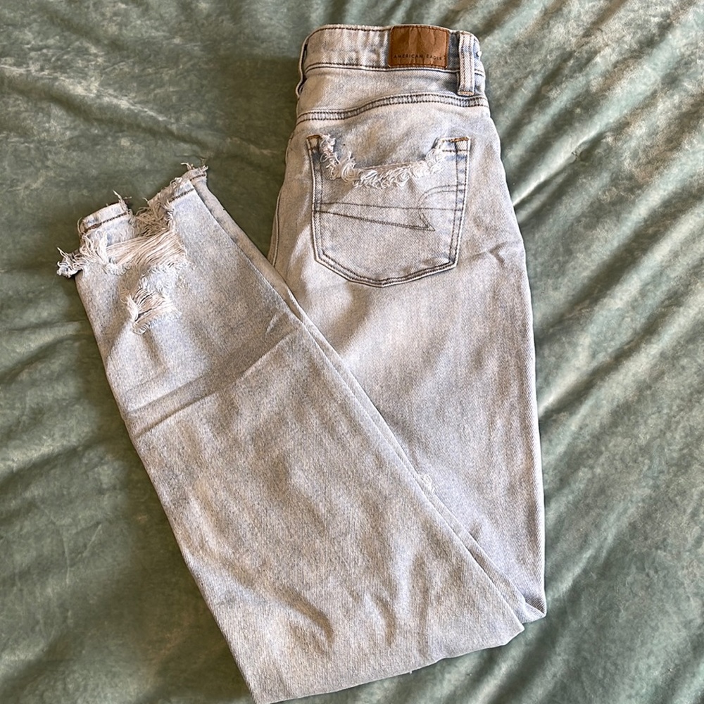 American Eagle Mom Jeans
